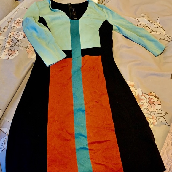 ST. JOHN Color Block Dress NWOT - Picture 2 of 7